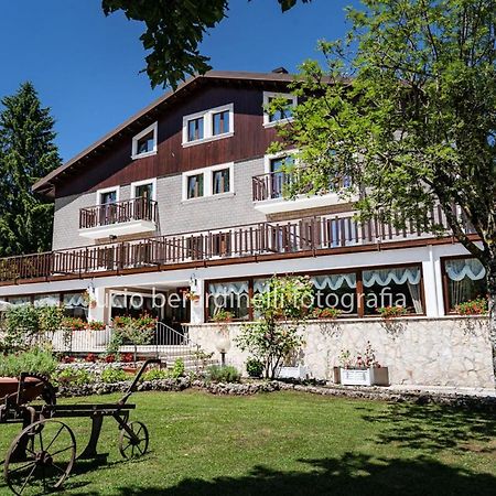 Hotel Edelweiss Pescasseroli Ngoại thất bức ảnh